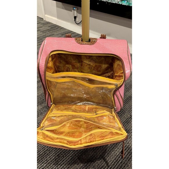 Samantha  Brown  Baby Croc Under Seat Bag - Picture 7 of 10